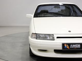 1989 HSV VN SV89 Build No 149 - Alpine White