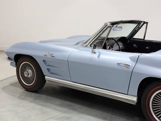 1964 Chevrolet Corvette C2 Sting Ray 327ci 'Fuelie' - Silver Blue Metallic