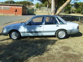 1985 VK Police Commodore