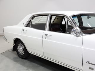 1971 Ford XY Fairmont 302 V8 - Ultra White