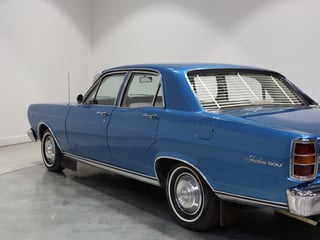 1970 Ford ZC Fairlane 302ci V8 - Starlight Blue 