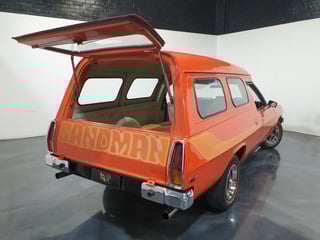 1977 HX Holden Sandman Panelvan