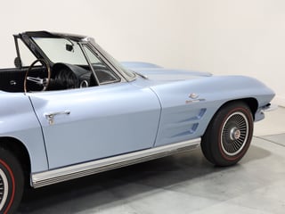 1964 Chevrolet Corvette C2 Sting Ray 327ci 'Fuelie' - Silver Blue Metallic