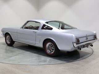 1965 Ford Mustang Fastback 2+2 - Silver Smoke Grey