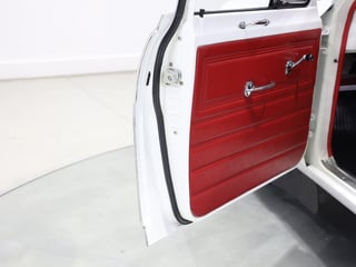 1967 Holden HR 186 S Utility - Grecian White