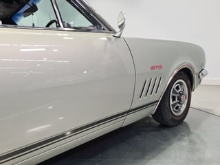 1968 HK GTS Monaro 327 V8 Bathurst