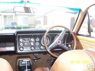 XY GS Falcon 302 V8