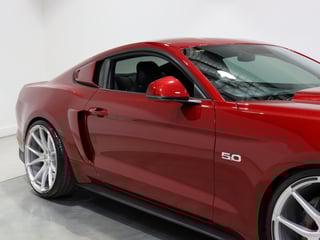 2017 Ford Mustang GT  6spd Man - Ruby Red Metallic