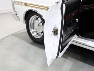 1971 Ford XY Fairmont 302ci Windsor - Ultra White