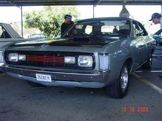 Valiant VH Pacer Sedan
