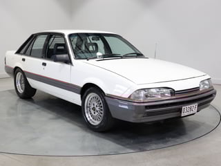 1988 Holden VL Commodore BT1 Police Pack - 9 Second Qtr. Mile