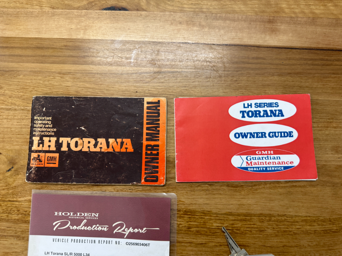 1974 Holden LH Torana L34 SLR 5000 - Glacier White