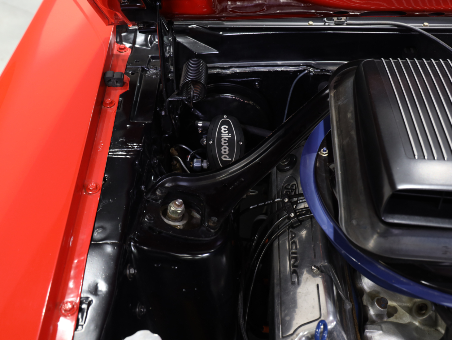 1969 Ford Mustang Mach 1 - Candy Apple Red 