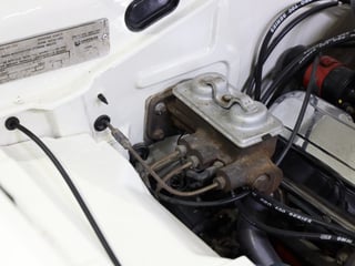 1971 Chrysler VG Valiant Wayfarer Utility 318ci Fireball V8 - Bondi Bleach White