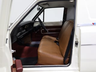 1971 Chrysler VG Valiant Wayfarer Utility 318ci Fireball V8 - Bondi Bleach White