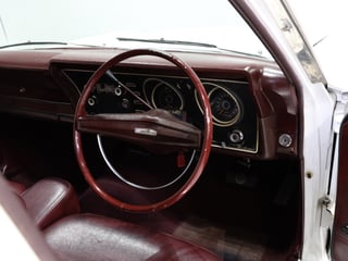 1971 Ford XY Fairmont 302 V8 - Ultra White