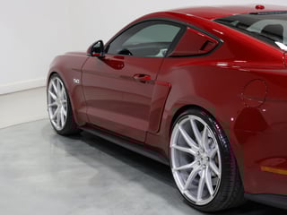 2017 Ford Mustang GT  6spd Man - Ruby Red Metallic