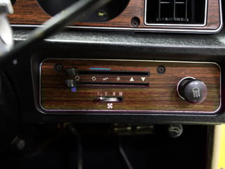 1977 Holden LX Torana SL 253 V8 Hatchback - Absinth Yellow