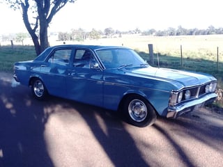 XY Falcon 351 V8 Police car