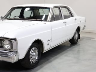 1971 Ford XY Fairmont 302 V8 - Ultra White