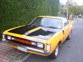 VH E49 Charger Replica