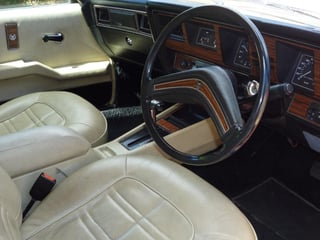 1977 HX Statesman Deville
