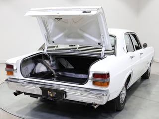 1971 Ford XY Fairmont 302 V8 - Ultra White