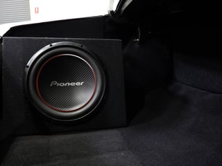 1977 Holden LX Torana SLR 5000 Tribute - Palais White 