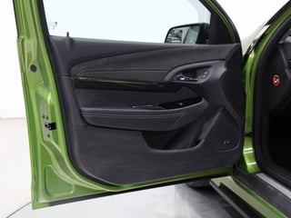 2016 HSV GTS W507 - Jungle Fever 3,218 km