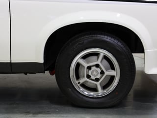 1976 Holden LX Torana SS Hatchback - 5.0L Trimatic - Cotillion White