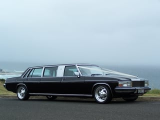 2 x WB Stateman DeVille Stretch Limos