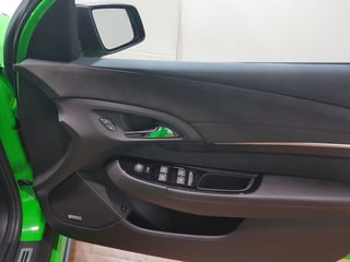 2017 HSV Gen F2 GTSR - Spitfire Green Manual