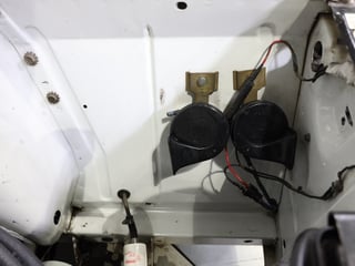 1971 Ford XY Fairmont 302 V8 - Ultra White