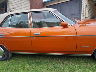 1976 XB Ford Fairmont 302 V8 - Copper Bronze