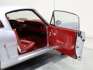 1965 Ford Mustang Fastback 2+2 - Silver Smoke Grey