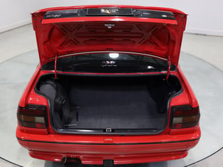 1990 Holden VN  5.0L V8 - SV Enhanced Build No E789 - Maranello Red