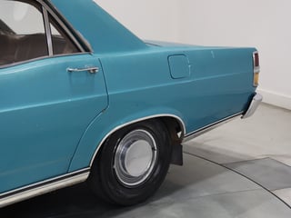 1971 Ford ZD Fairlane 302ci V8 - Teal Glow