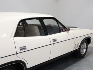 1973 Ford Falcon XB GT 4V - Polar White 