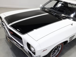 1974 Holden HQ Monaro GTS 308 4sp - Glacier White