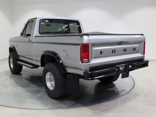 1982 Ford F-Series Pickup F100 RHD 4x4 - 351 V8