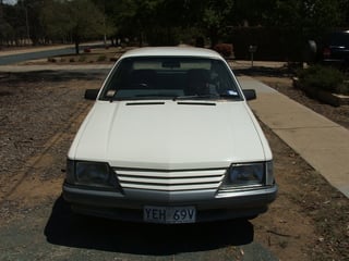 VK Commodore 308