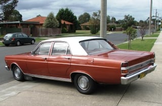 ZD Ford Fairlane 351