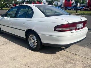 2000 VTII Commodore Executive  - Factory  5.7L Gen III LS1 6 spd Man