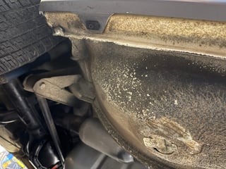 1985 Holden VK Commodore SL  4.9L V8 manual - 134 pack