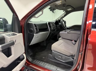 2018 Ford F150 XLT XTR 4x4 - 5.0L V8