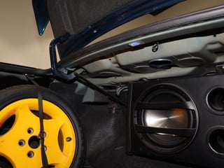 1996 HSV VS Senator 215i Build No 884 - Botanica Blue Mica