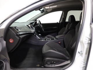 2016 HSV Clubsport R8 Tourer Build No 097 - Heron White …