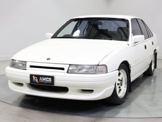 1989 HSV VN SV89 Build No 149 - Alpine White