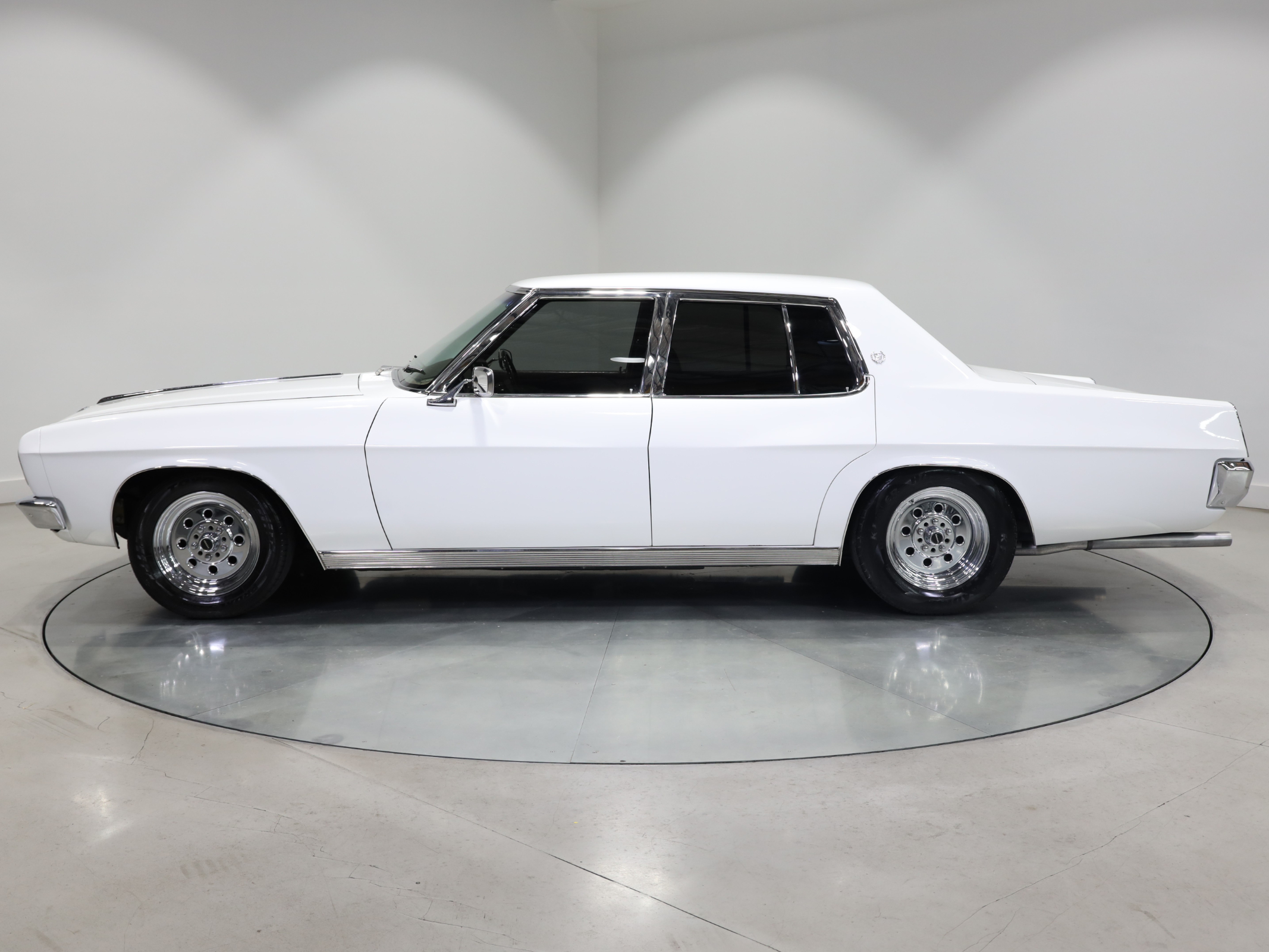 1973 Holden HQ Statesman Deville  …