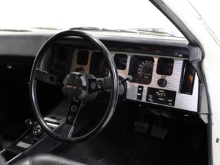 1974 Holden HQ Monaro GTS 308 4sp - Glacier White
